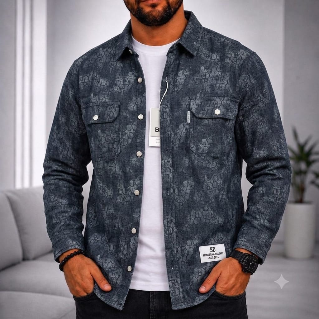 Chemise bleu marine à motif patiné