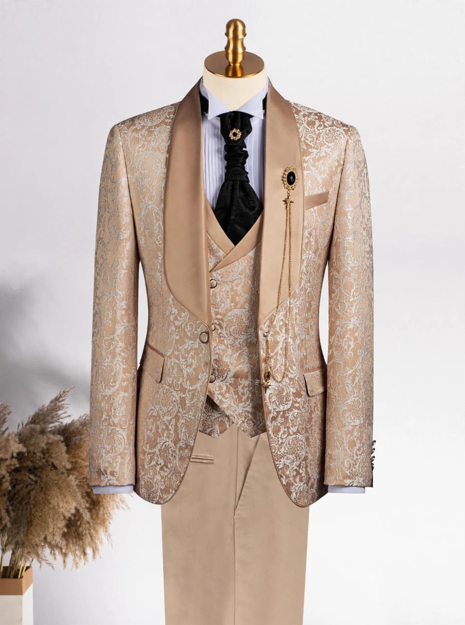 Costume mariage 3 pièces beige doré jacquard col châle